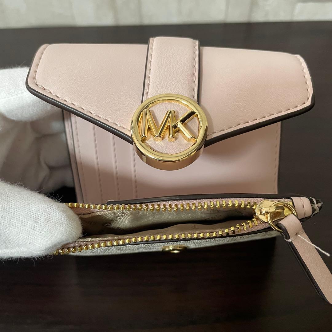訳あり新品 MICHAEL KORS 三つ折り財布 シグネチャー柄