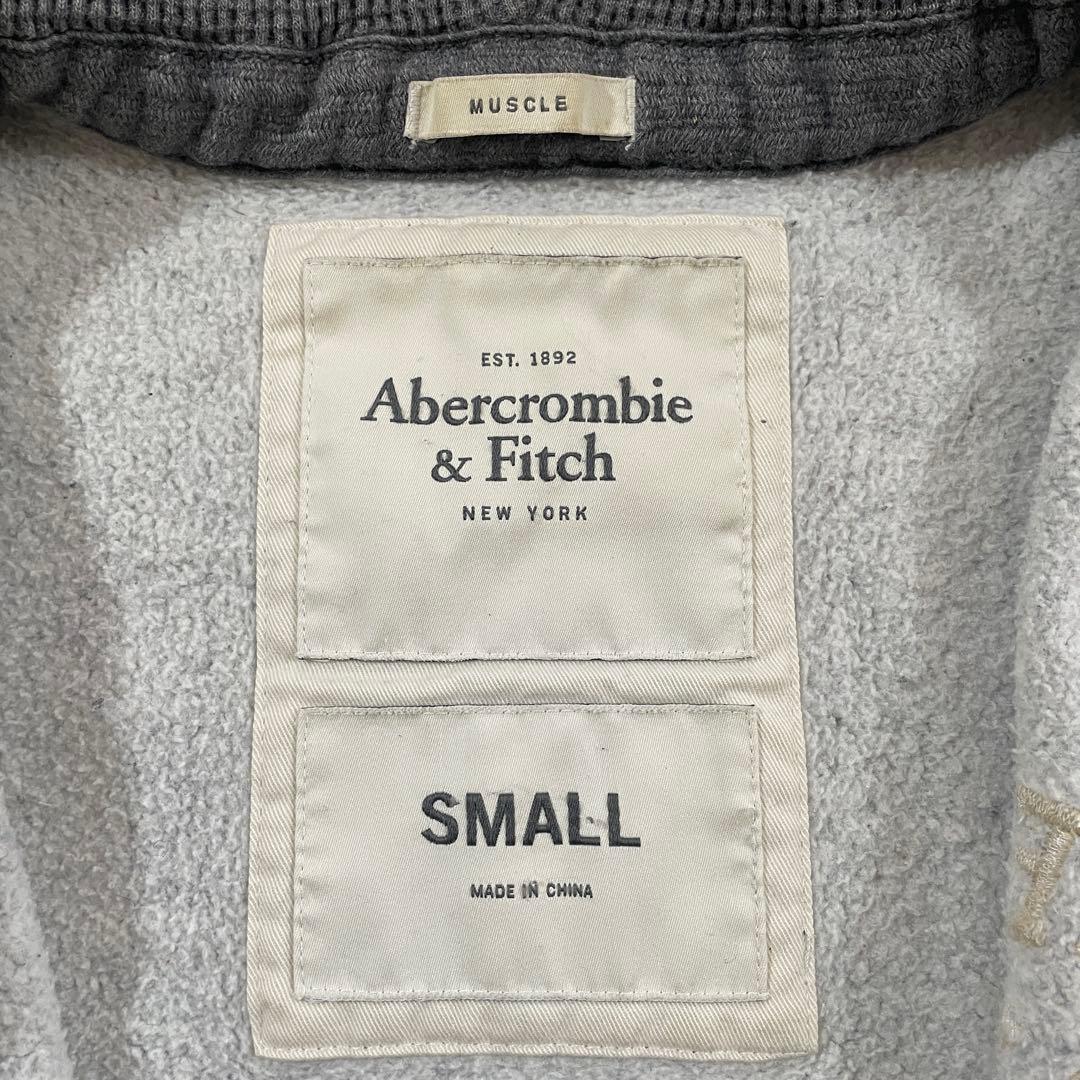 古着Abercrombie & Fitch ダメージ加工 ジップアップパーカー