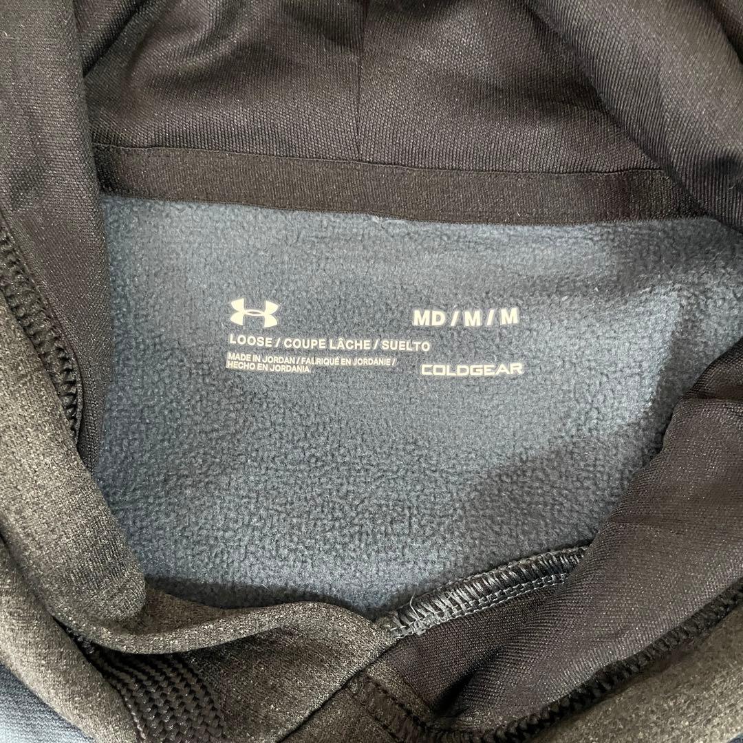 【美品】UNDER ARMOR フード付パーカー サイズM バイカラー