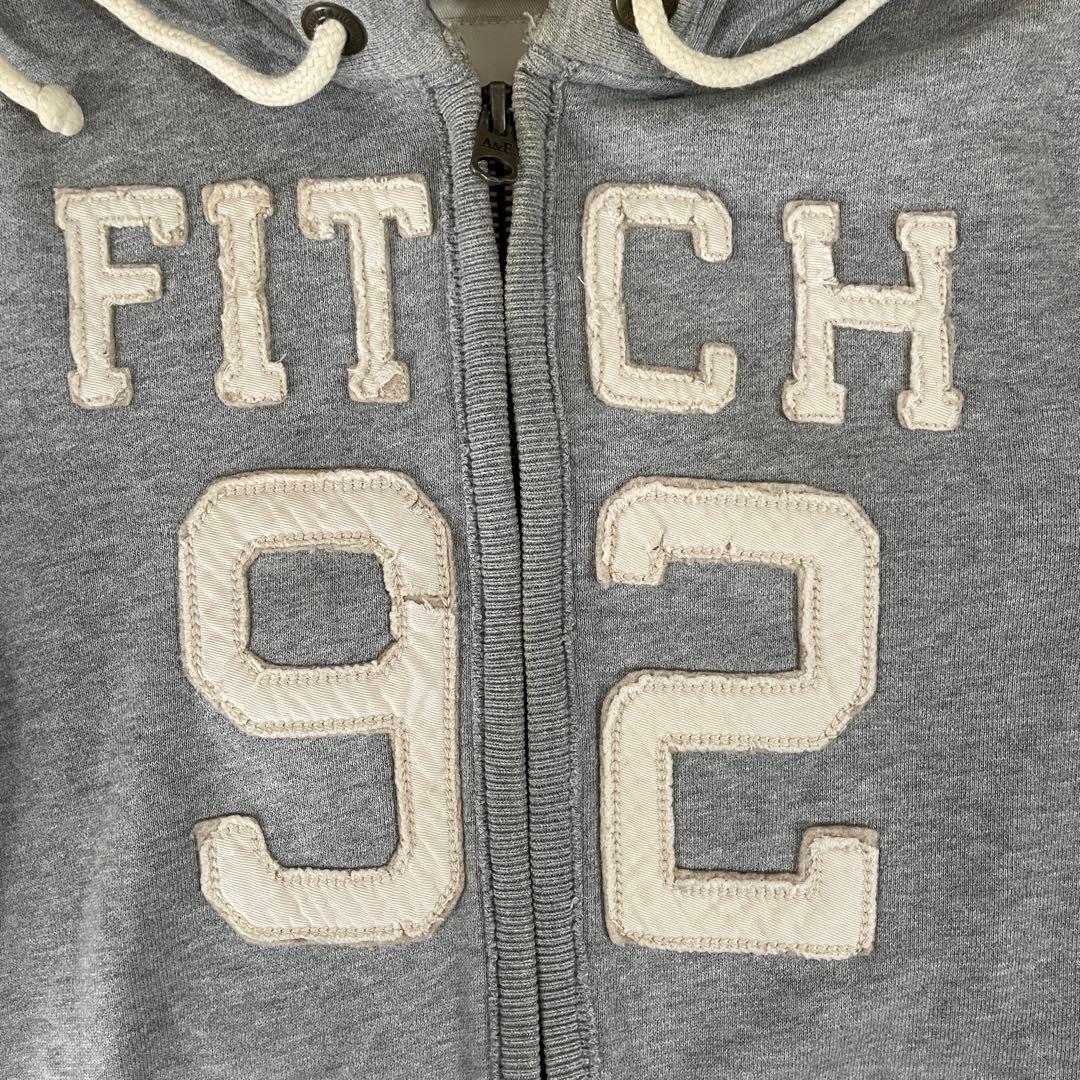 古着Abercrombie & Fitch ダメージ加工 ジップアップパーカー