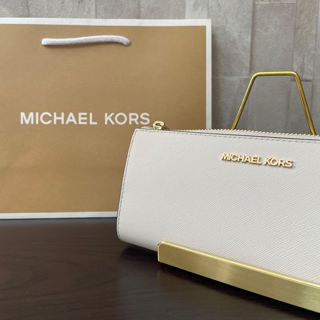 訳あり新品 MICHAEL KORS 長財布 ライトクリーム