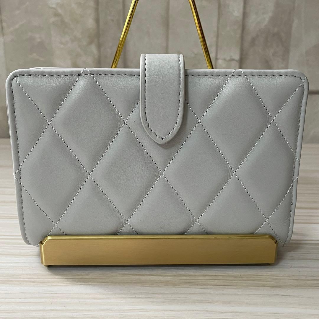 訳あり新品 kate spade 二つ折り財布 キルティング