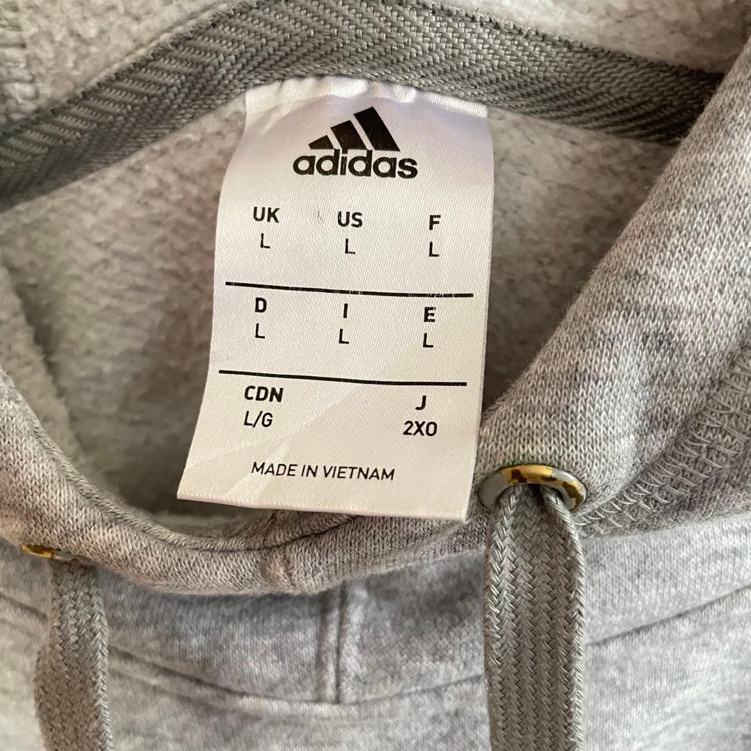 【美品】adidas レガシーサッカークラブロゴ入長袖パーカー Lサイズ グレー