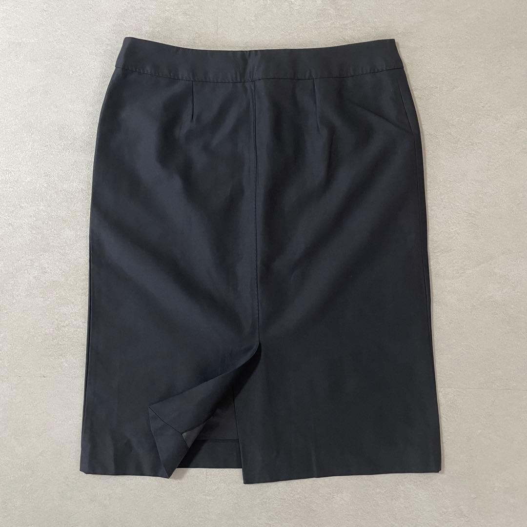 【美品】FENDI ひざ丈スカート イタリア製 サイズ40 ブラック 薄手