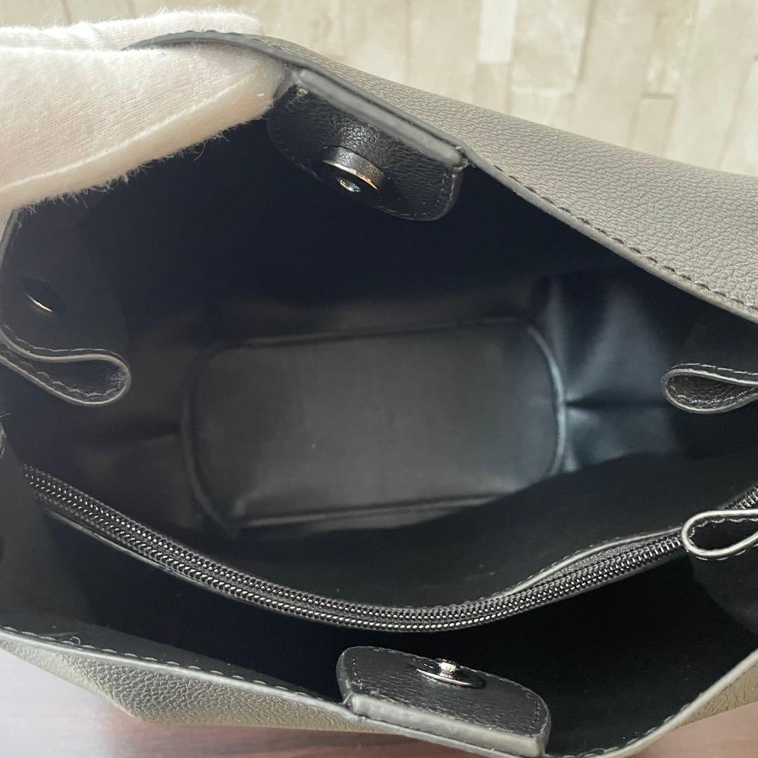 訳あり新品 GUESS ショルダーバッグ バケットバッグ 2way