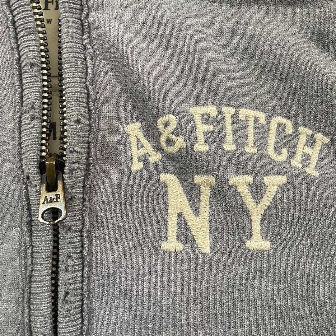 古着Abercrombie & Fitch ダメージ加工 ジップアップパーカー
