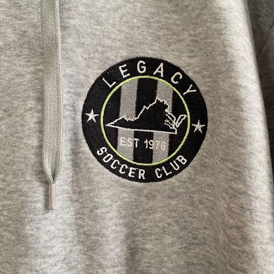 【美品】adidas レガシーサッカークラブロゴ入長袖パーカー Lサイズ グレー