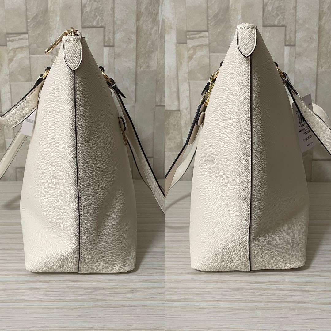 訳あり新品 COACH トートバッグ ロゴチャーム ホワイト