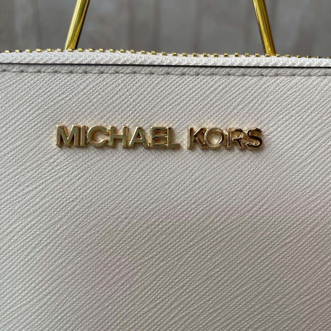 訳あり新品 MICHAEL KORS 長財布 ライトクリーム