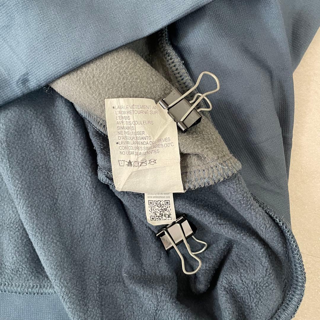 【美品】UNDER ARMOR フード付パーカー サイズM バイカラー