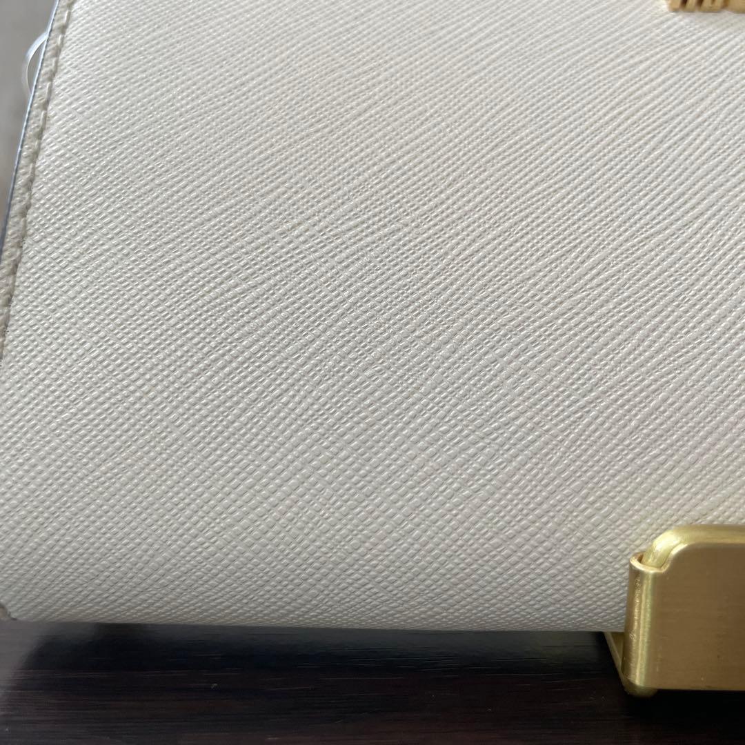 訳あり新品 MICHAEL KORS 長財布 ライトクリーム