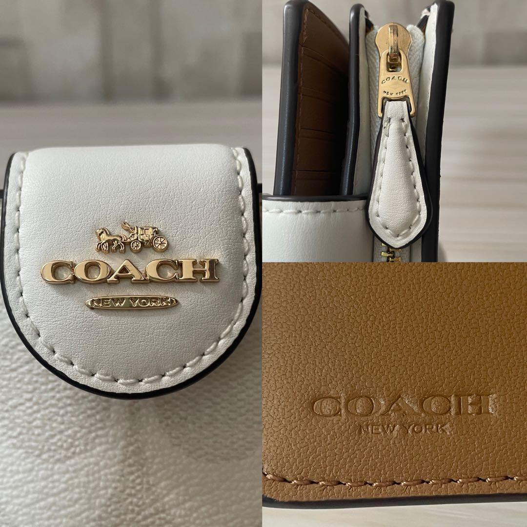 訳あり新品 COACH 二つ折り財布 シグネチャー柄 ホワイト