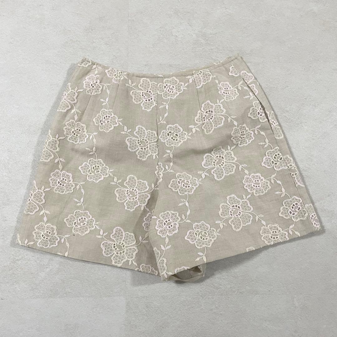 【美品】René ハーフパンツ 花柄刺繍 日本製 サイズ34 ベージュ