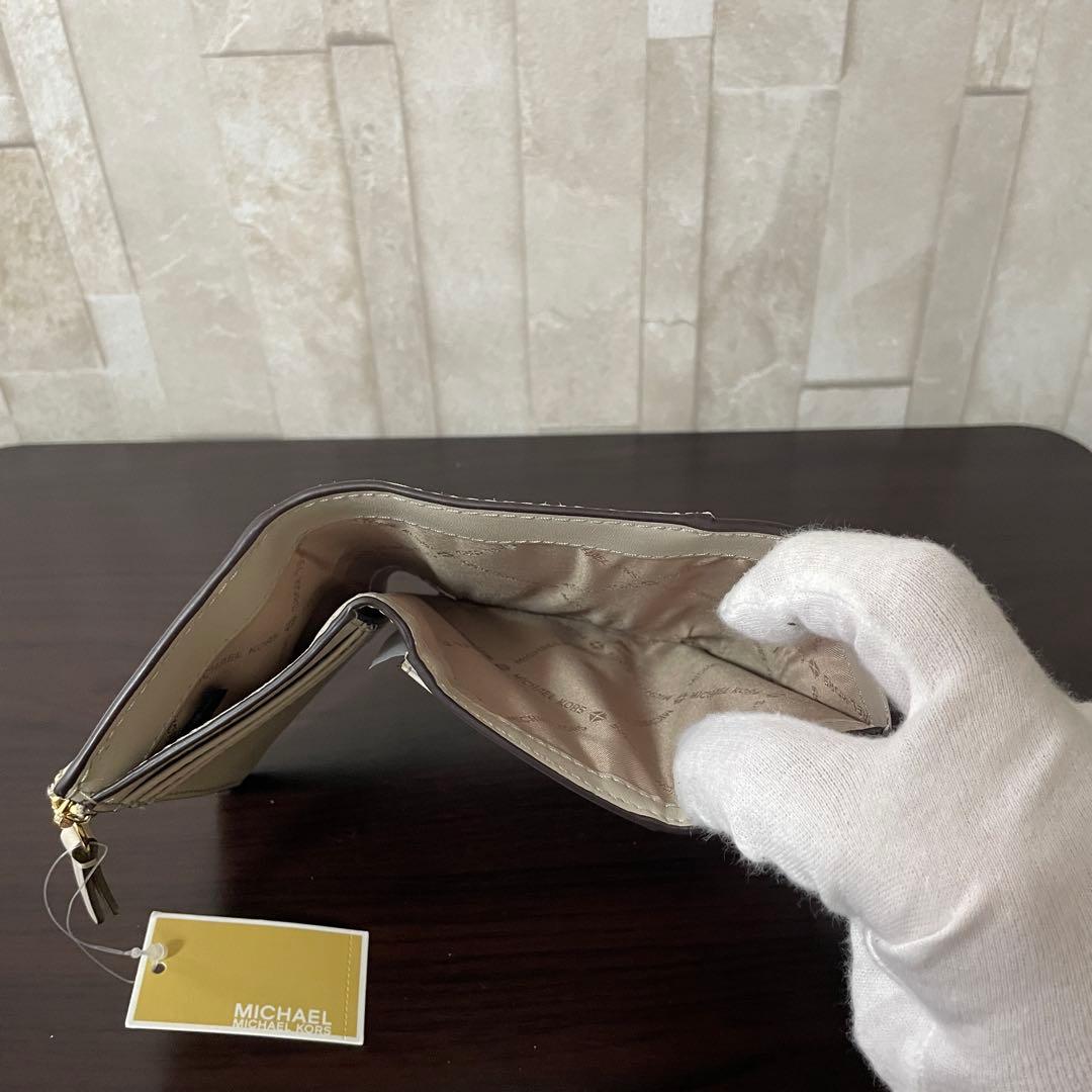 訳あり新品 MICHAEL KORS 三つ折り財布 ライトサンド