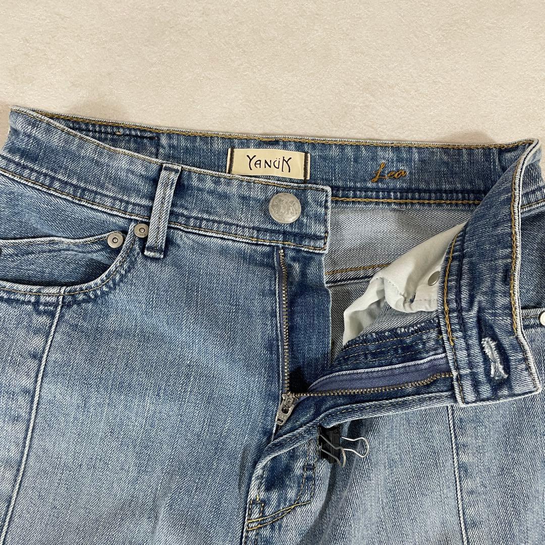 【美品】YANUK デニムパンツ フリンジ裾 スリット ロゴボタン サイズS