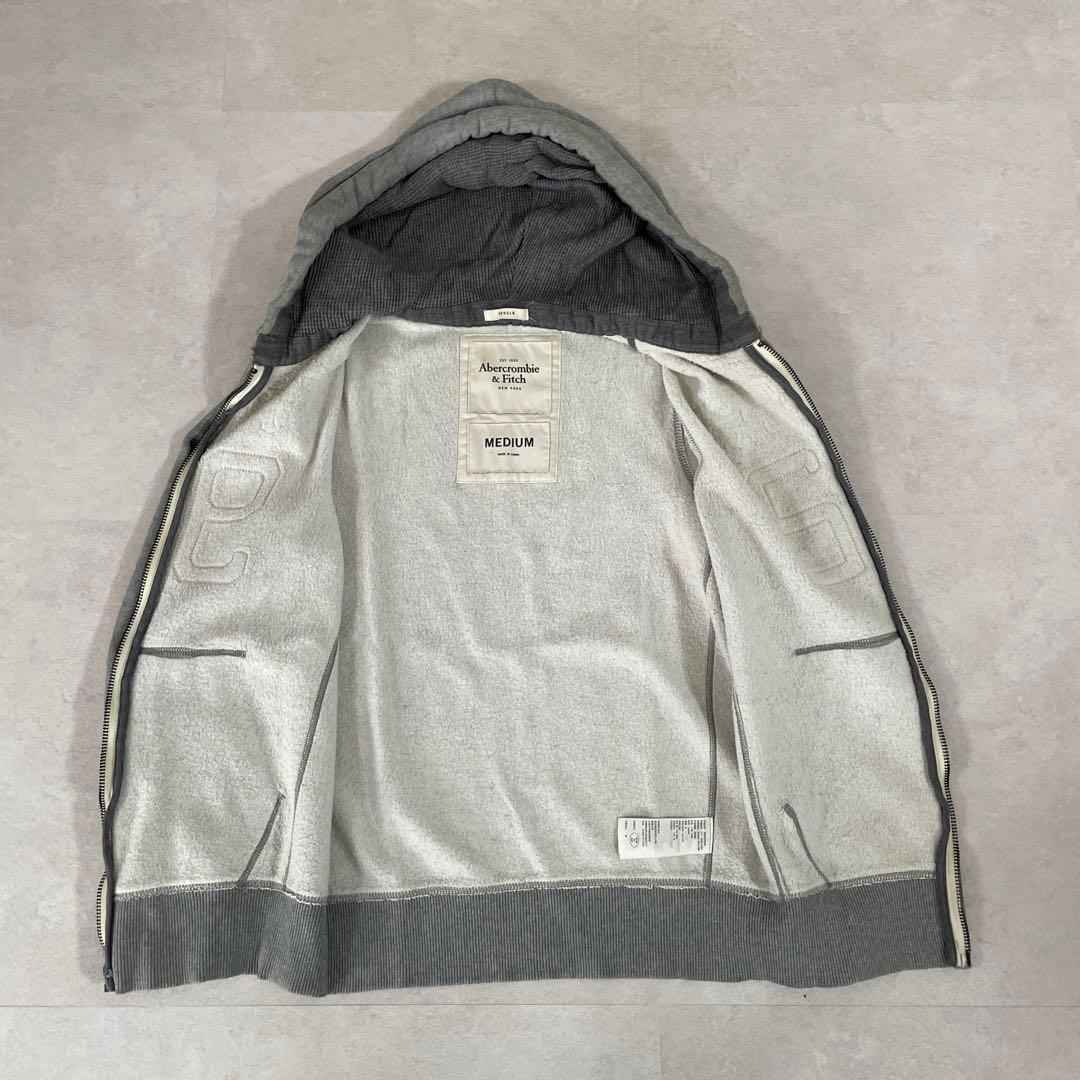 古着Abercrombie & Fitch ダメージ加工 ジップアップパーカー