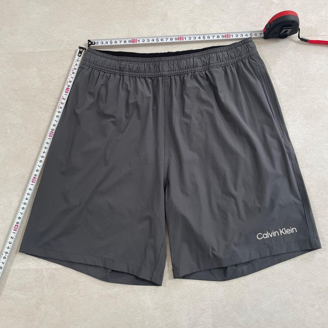 【新品未使用タグ付】Calvin Klein スイムショーツ サイズS グレー