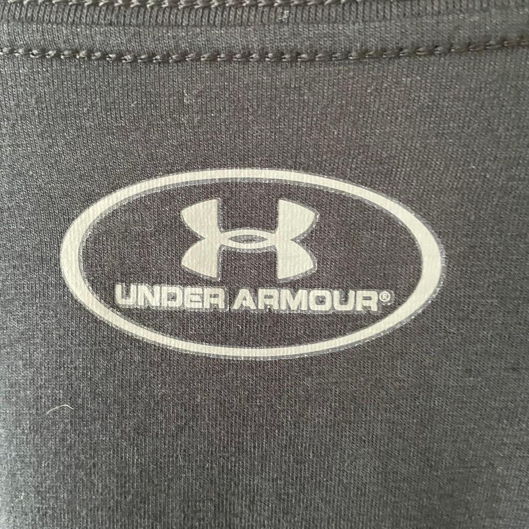 【美品】古着 UNDER ARMOUR 長袖Tシャツ Lサイズ ブラック