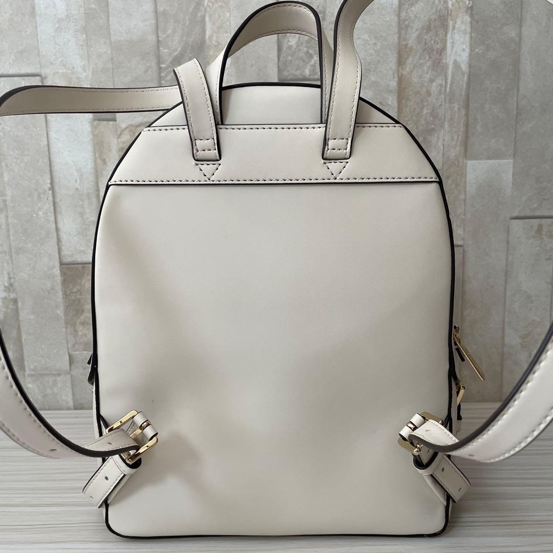 訳あり新品 MICHAEL KORS バックパック ライトクリーム