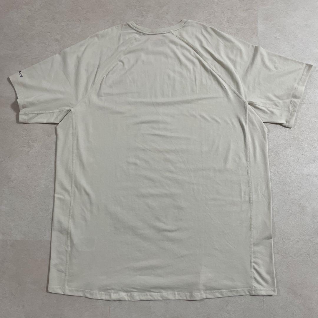 【新品未使用タグ付】Carhartt ホワイト Tシャツ 2XL サイズ
