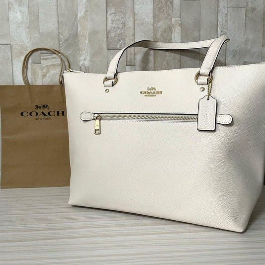 訳あり新品 COACH トートバッグ ロゴチャーム ホワイト