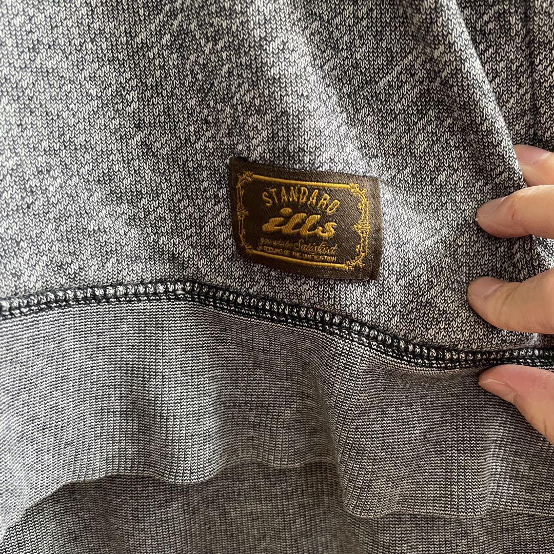 【美品】ILLS イルズ ユニセックスロングTシャツ Ｍサイズ グレー