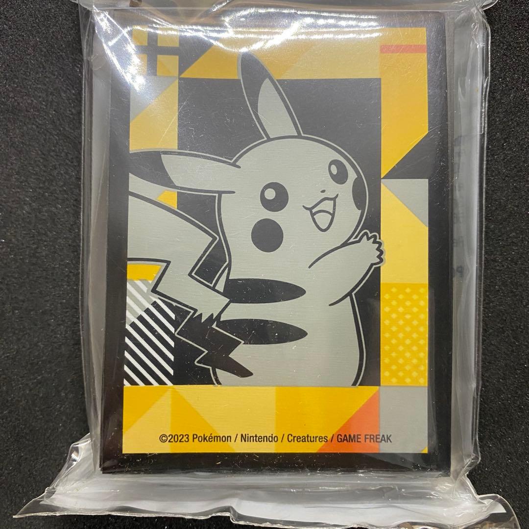 【海外限定】新品未開封 ポケモンカード デッキシールド ピカチュウ（画像 4/6）