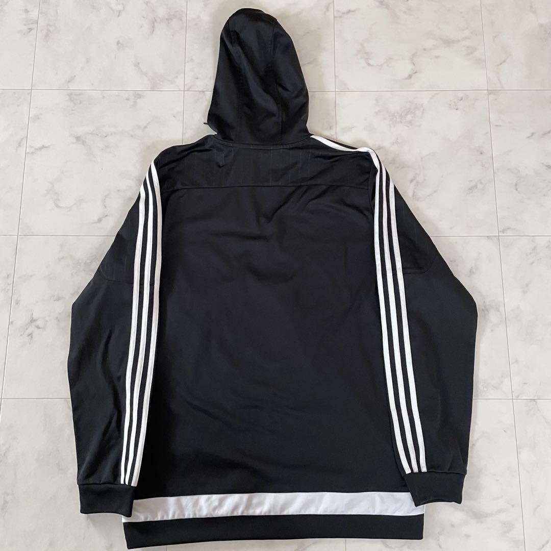 【美品】adidas サッカークラブロゴ入り 長袖パーカー Lサイズ ブラック