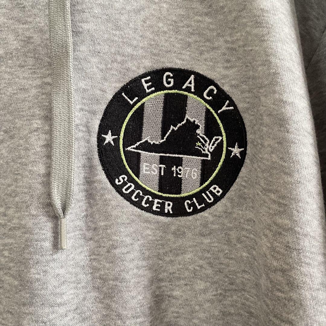 【美品】adidas レガシーサッカークラブロゴ入長袖パーカー Lサイズ グレー