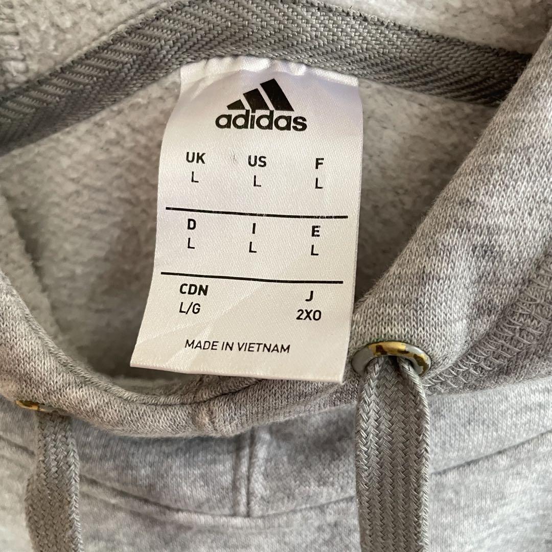 【美品】adidas レガシーサッカークラブロゴ入長袖パーカー Lサイズ グレー